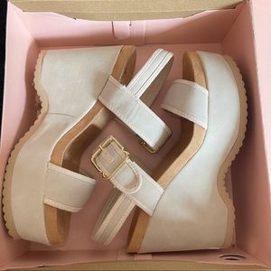 Chatolette Russe Eloise Platform Sandals